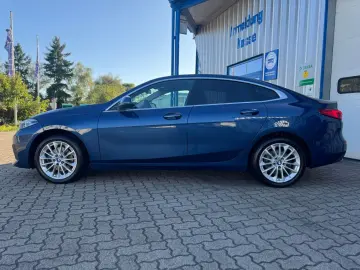 BMW 218i   AUT   AHK   LED   NAVI PDC   KLIMA