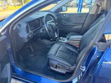 BMW 218i   AUT   AHK   LED   NAVI PDC   KLIMA