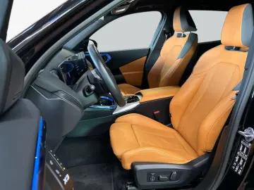 BMW X3 20d xDrive  AHK LED Navi H K