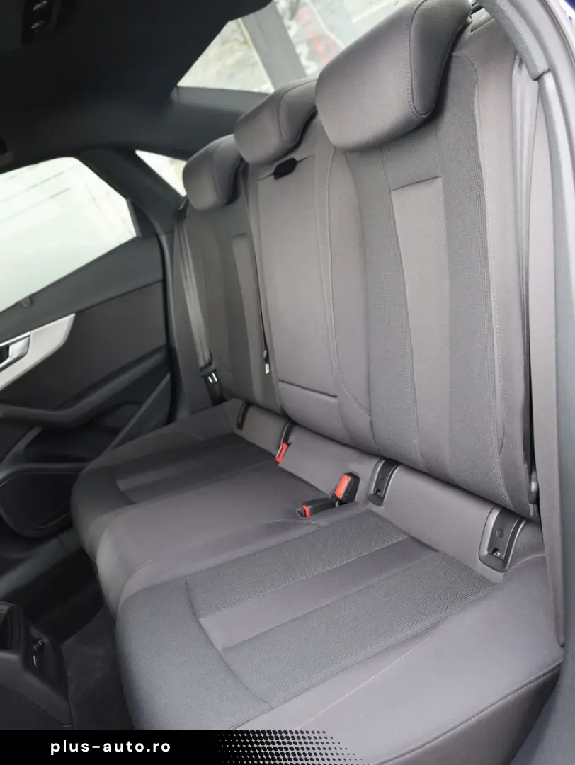 AUDI A4 35 TFSI AHK Digital Cockpit AppleCar 18 Alu