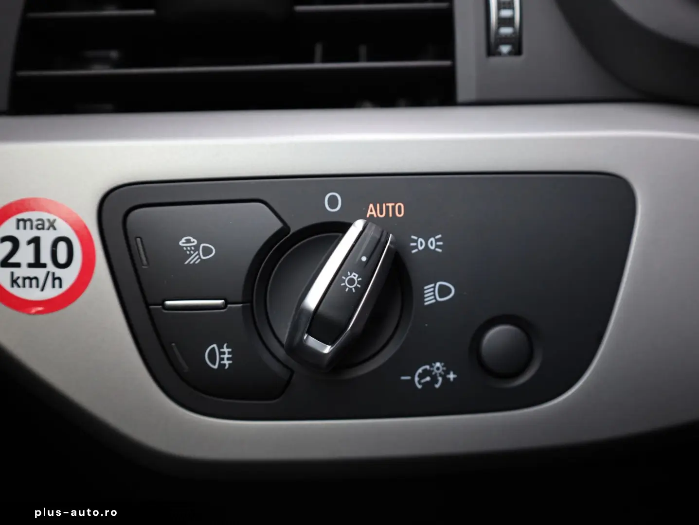 AUDI A4 35 TFSI AHK Digital Cockpit AppleCar 18 Alu