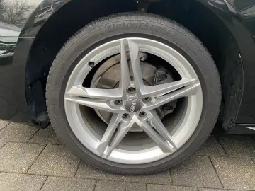 AUDI A4 Limousine 35 TDI   S-Sportpaket