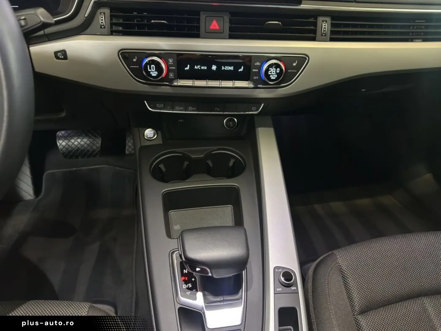 AUDI A4 40 TDI S tronic advanced Navi Black Style