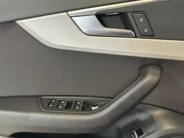 AUDI A4 40 TDI S tronic advanced Navi Black Style