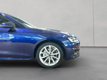 AUDI A4 40 TDI S tronic advanced Navi Black Style