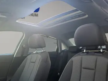 AUDI A4 30 TDI S-TRON V-COCK S-DACH NAVI R-KAM AHK-VO