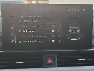 AUDI A4 30 TDI S-TRON V-COCK S-DACH NAVI R-KAM AHK-VO