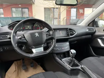 PEUGEOT 308SW 1.6BlueHDI