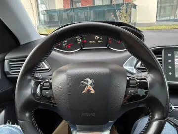 PEUGEOT 308SW 1.6BlueHDI