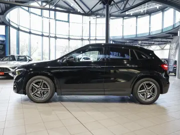 MERCEDES-BENZ GLA 200 AMG