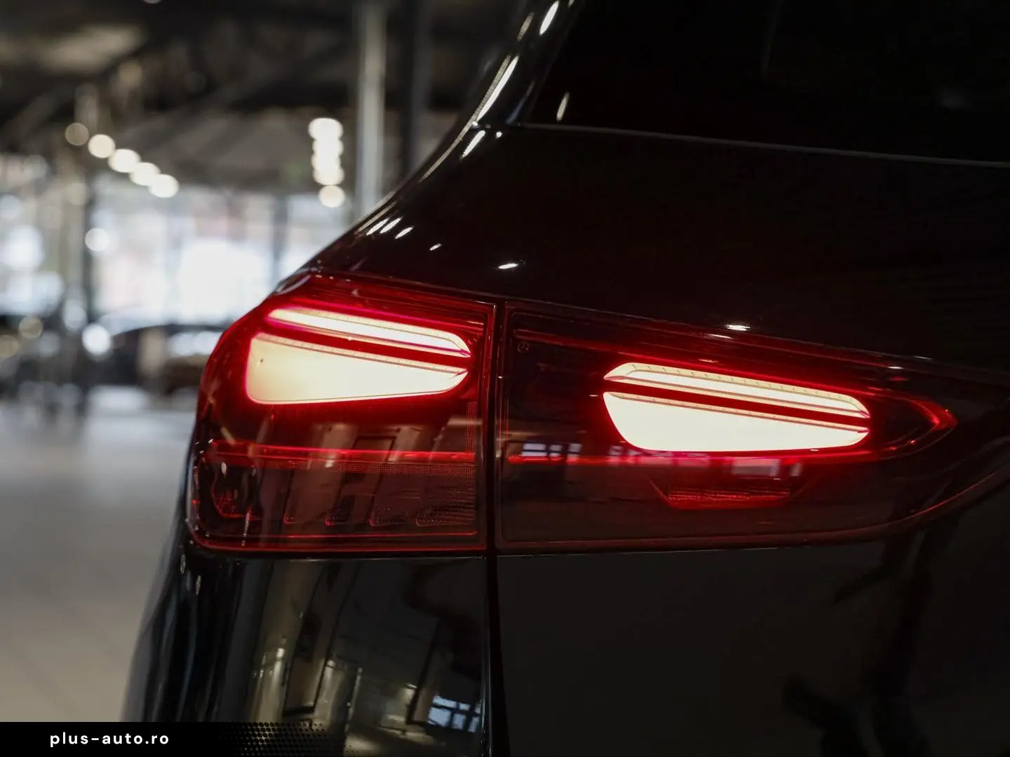 MERCEDES-BENZ GLA 200 AMG