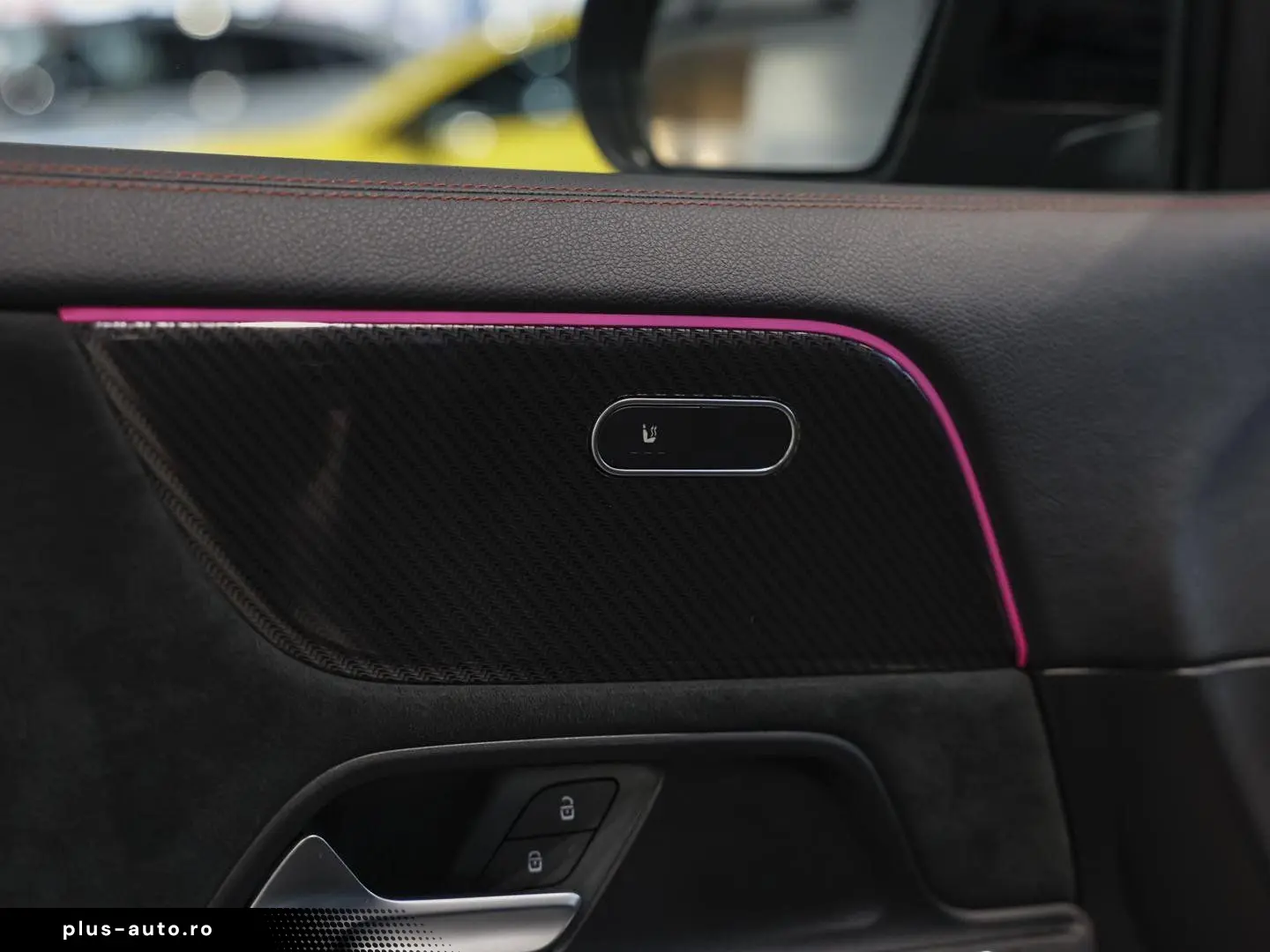 MERCEDES-BENZ GLA 200 AMG