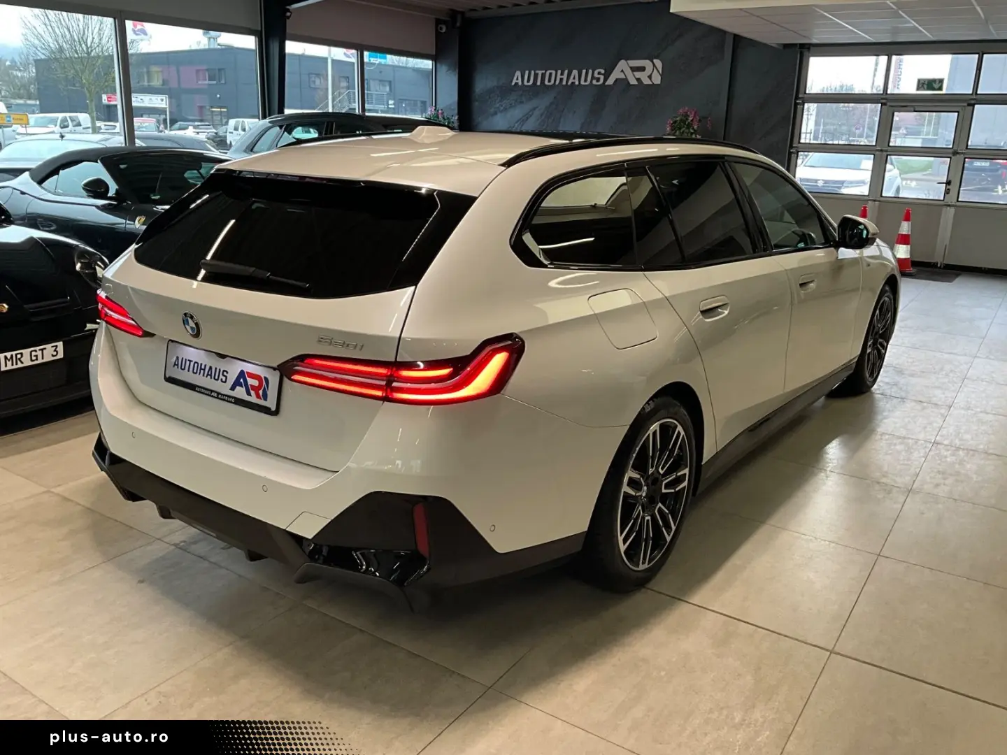 BMW 520i Touring M Sport 360 Kamera HUD Panoramadach