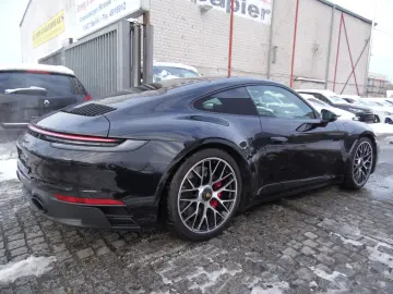 PORSCHE 911 (992) Carrera 4 GTS PDK