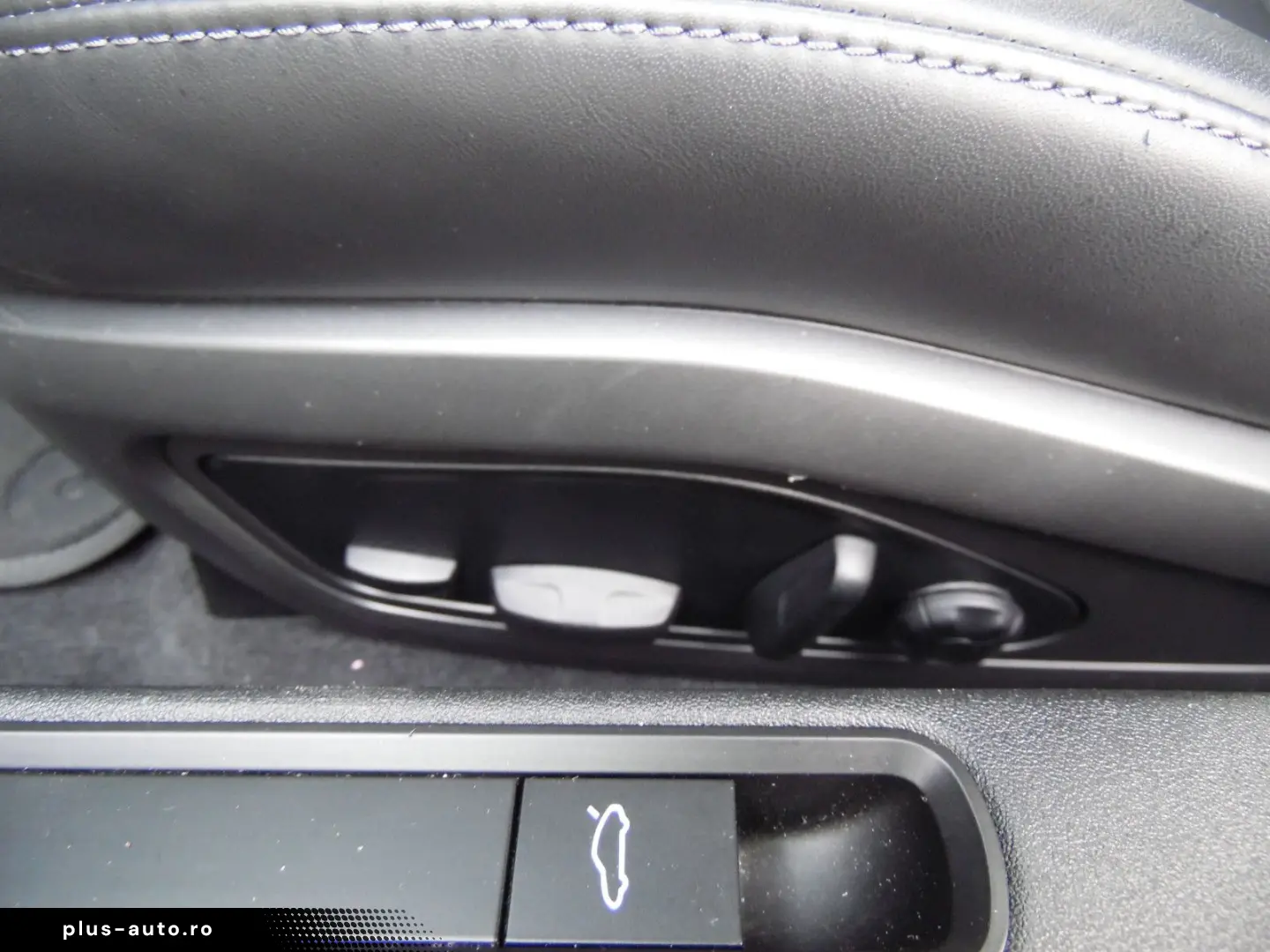 PORSCHE 911 (992) Carrera 4 GTS PDK