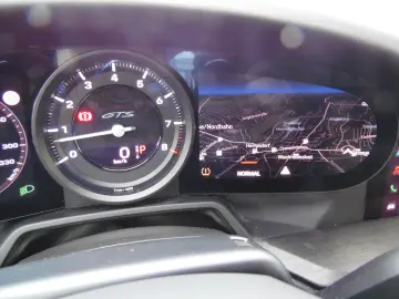 PORSCHE 911 (992) Carrera 4 GTS PDK