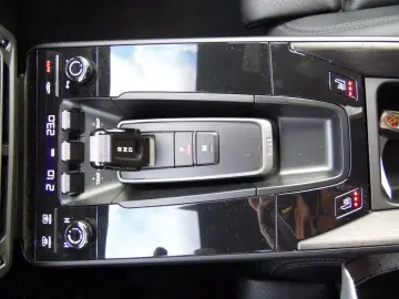 PORSCHE 911 (992) Carrera 4 GTS PDK