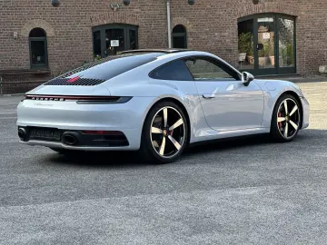 PORSCHE 992 911 Carrera 4S SPORTABGAS 21 EXCLUSIV LED SS
