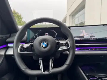 BMW 520 i M-Sport PRO Sommer19'' AHK ICONIC H K DA