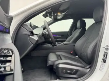 BMW 520 i M-Sport PRO Sommer19'' AHK ICONIC H K DA