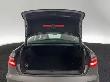 AUDI A4 40 TDI S tr. LED RFK NAVI VIRTUAL DAB