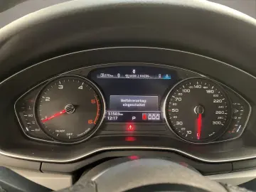 AUDI A4 30 2.0 TDI Limousine advanced AUT Kam. Navi