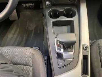 AUDI A4 30 2.0 TDI Limousine advanced AUT Kam. Navi