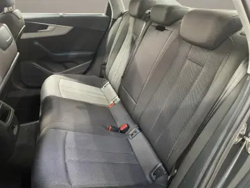 AUDI A4 30 2.0 TDI Limousine advanced AUT Kam. Navi