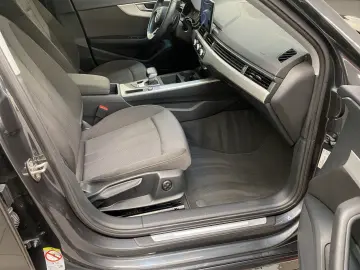 AUDI A4 30 2.0 TDI Limousine advanced AUT Kam. Navi