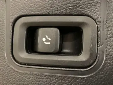 MERCEDES-BENZ CLA 250e Beige Leather Bliss Camera AmbientL