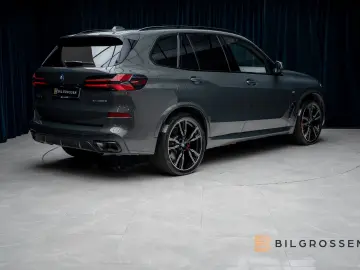 BMW X5 xDrive50e Exclusive B&W Merino Carbon Massage