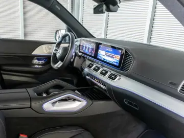 MERCEDES-BENZ GLS 450 d 4M AMG