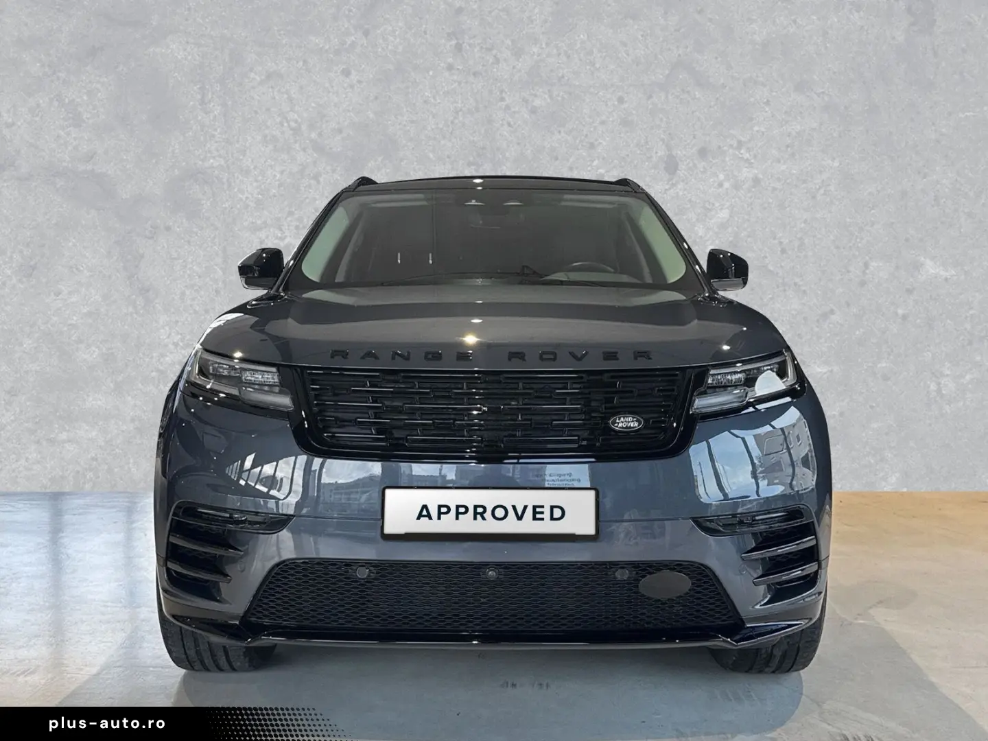 LAND ROVER Range Rover Velar P400e AWD Dynamic SE   Black P
