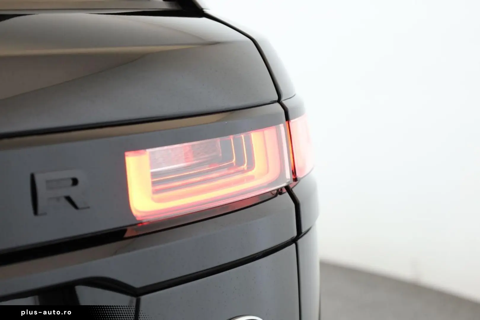 LAND ROVER Range Rover Velar P250 AWD R-Dynamic SE BLACK 22