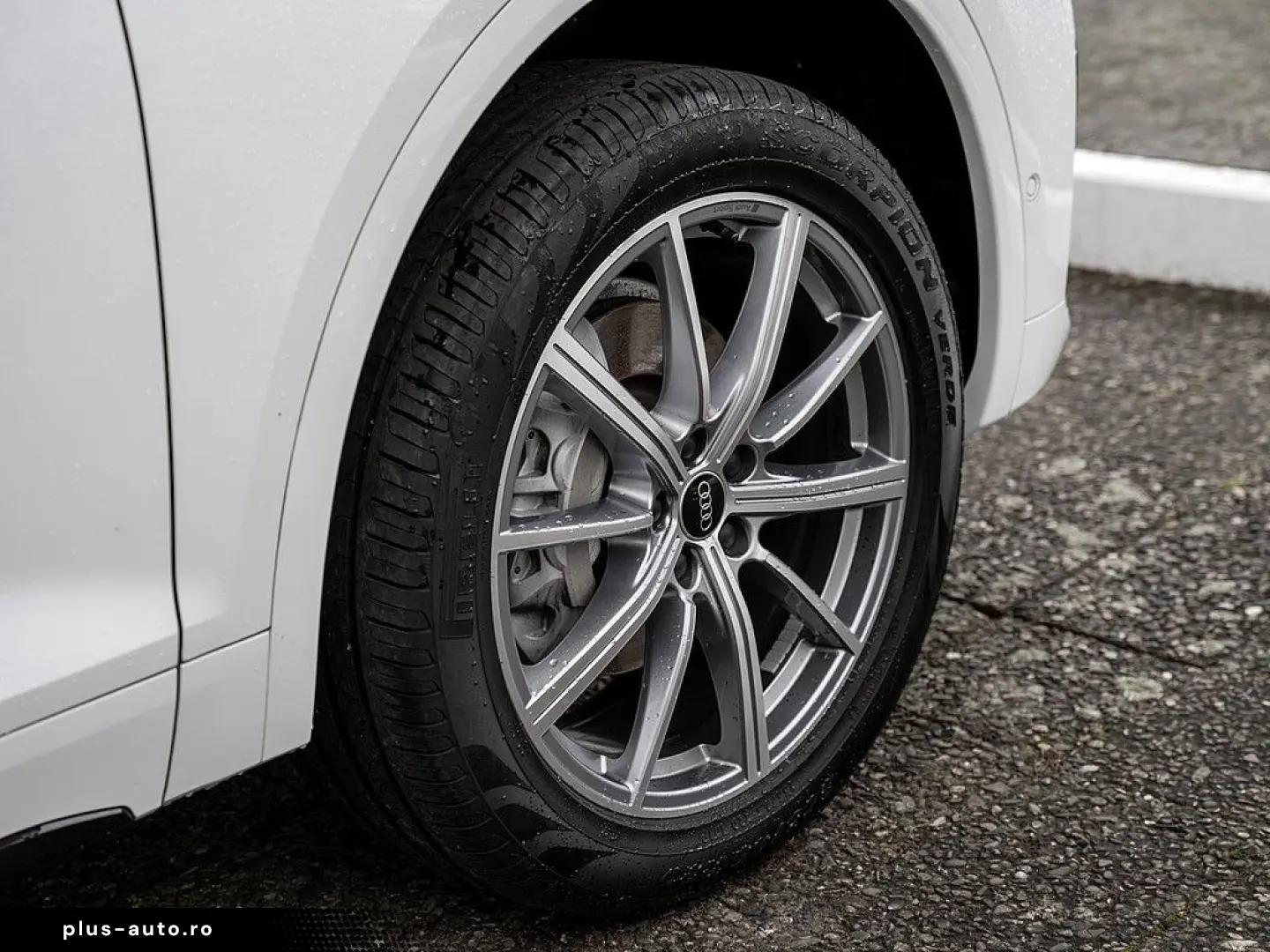 AUDI Q5 Sportback 40 TDI quattro S line AHK STHZG 360