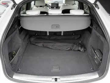 AUDI Q5 Sportback 40 TDI quattro S line AHK STHZG 360