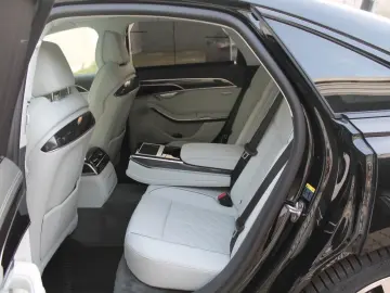 AUDI S8 4.0 TFSI Quattro MATRIX.B&O.MASSAGE.SOFTCL.