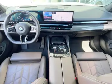 BMW 520 d M Sport Panorama Standh.AHK Sitzlüf.Leder