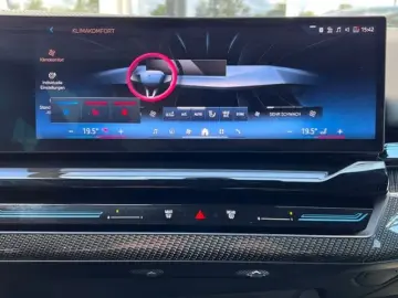 BMW 520 d M Sport Panorama Standh.AHK Sitzlüf.Leder