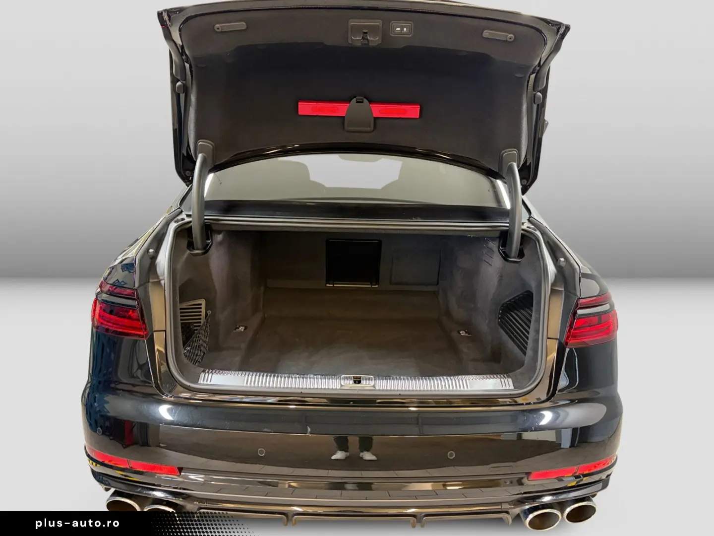 AUDI S8 TFSI quattro AHK HUD Leder Pano ACC  360 Stan