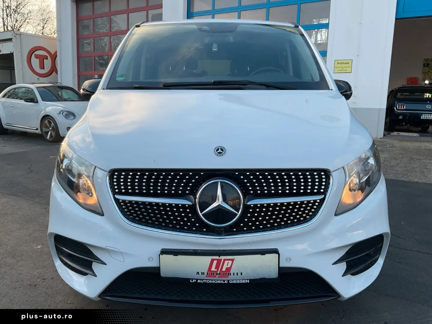 MERCEDES-BENZ V 300 d AMG