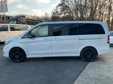 MERCEDES-BENZ V 300 d AMG