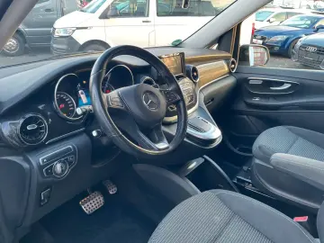 MERCEDES-BENZ V 300 d AMG