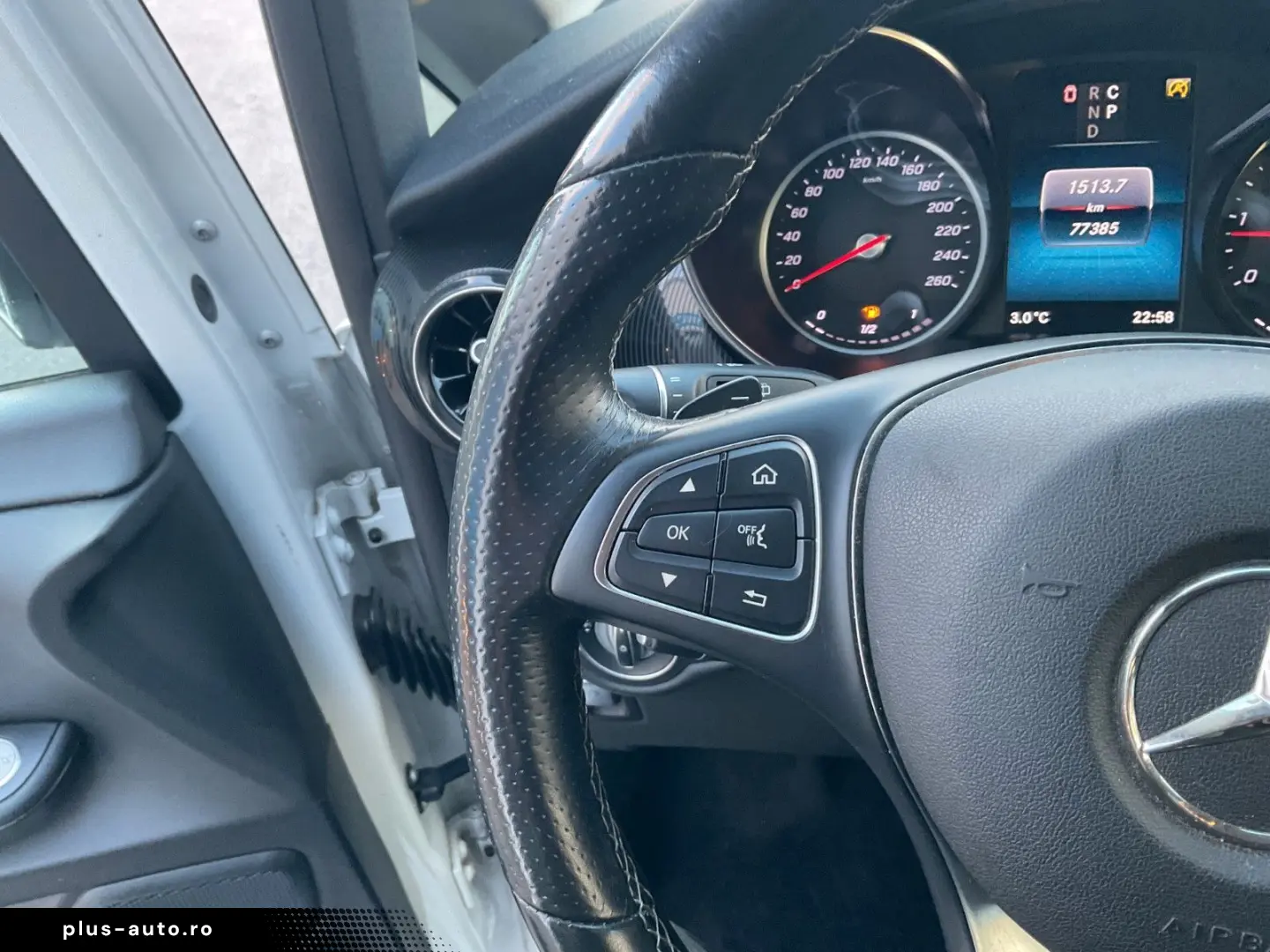 MERCEDES-BENZ V 300 d AMG