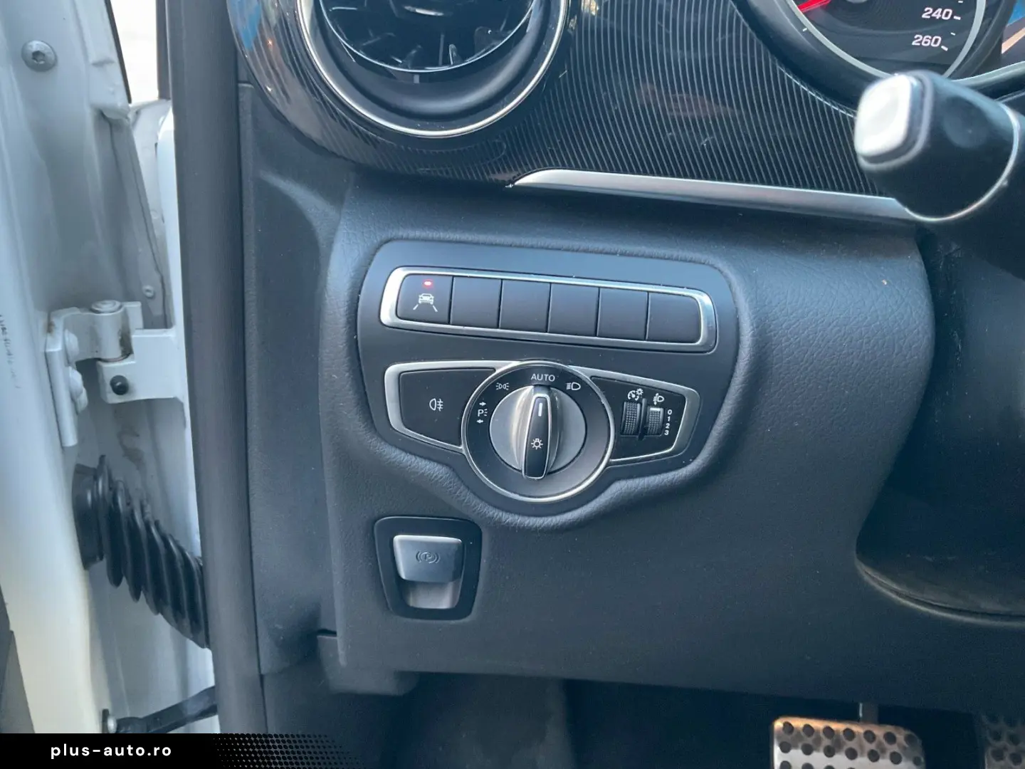 MERCEDES-BENZ V 300 d AMG