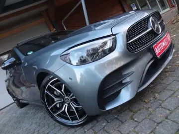 MERCEDES-BENZ E 400 4M 3X AMG NIGHT PANO MB LED LEDER DISTRO