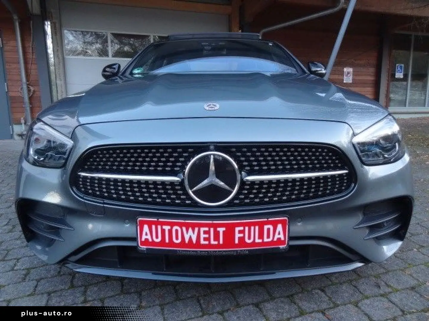 MERCEDES-BENZ E 400 4M 3X AMG NIGHT PANO MB LED LEDER DISTRO