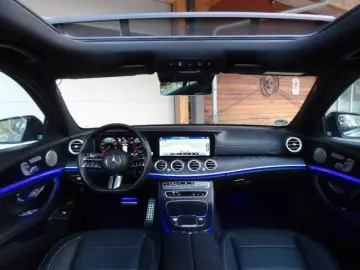 MERCEDES-BENZ E 400 4M 3X AMG NIGHT PANO MB LED LEDER DISTRO