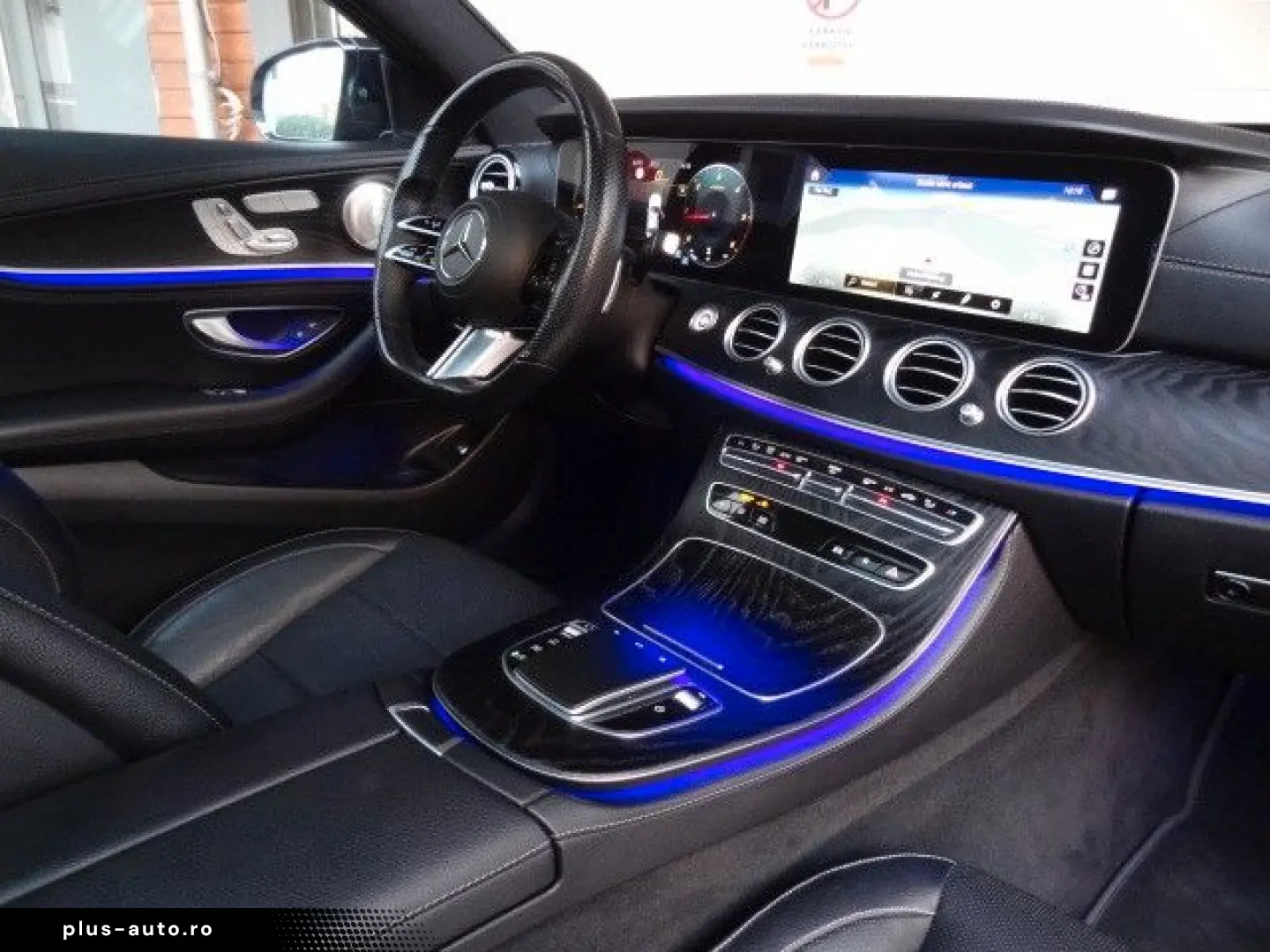 MERCEDES-BENZ E 400 4M 3X AMG NIGHT PANO MB LED LEDER DISTRO