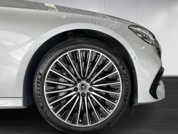 MERCEDES-BENZ 300e 300 e 4Matic 313hp AMG Advanced Plus  VAT